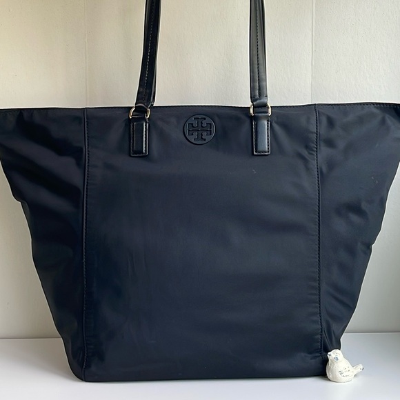 Tory Burch Tilda Large Nylon Tote - Picture 6 of 17